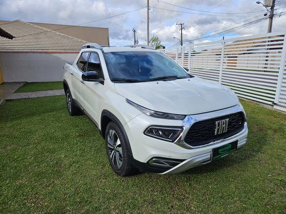 FIAT TORO 2.0 16V TURBO DIESEL VOLCANO 4WD AT9 FIAT TORO 2.0 16V TURBO DIESEL VOLCANO 4WD AT9
